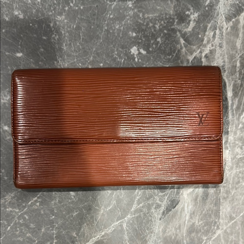 Louis Vuitton Tan epi Leather wallet